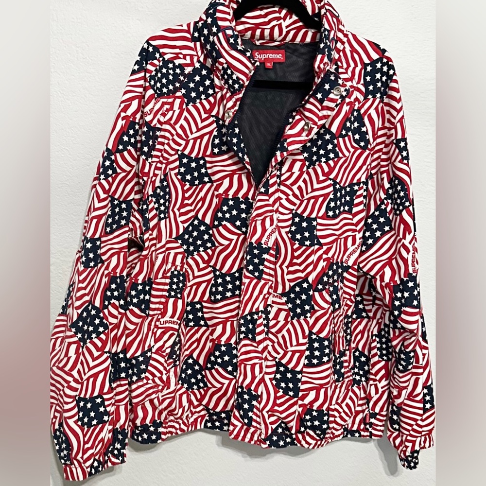 SUPREME RAGLAN COURT USA FLAGS HOODED JACKET